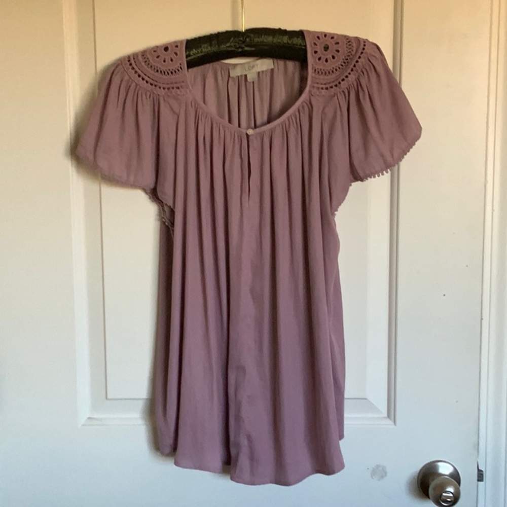 Loft keyhole embroidered shoulder flutter sleeve top